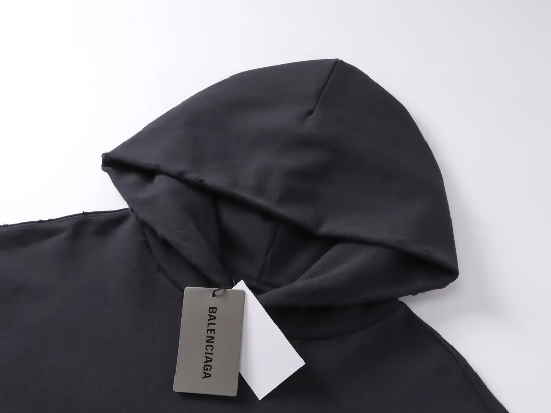 【 . Quality】BALENCI*GA/ .2024New Arrival LOGO 。 . Authentic ， ！ ZP 。 460 ， . ， ，。 。Classic LOGO ， ， 。 . ， ， ， OS . Same Style ：BL 238918 ： Size：XS S M L